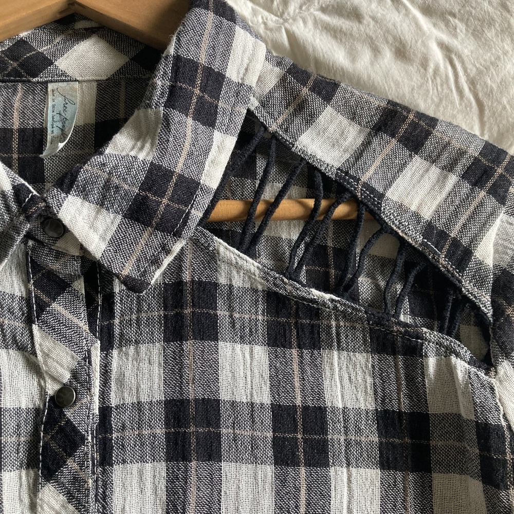 Free People Womens S Blouse Accent Shoulder LS Tail Snap Plaid Check Black White